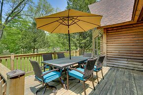 Pocono Dog-Friendly Home on River