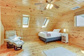 Pocono Dog-Friendly Home on River