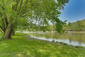 Pocono Dog-Friendly Home on River
