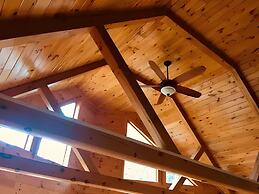 Pocono Dog-Friendly Home on River