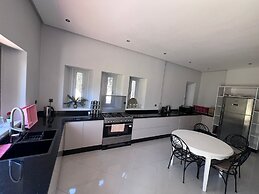Charming 14-bed Villa in Marrakech