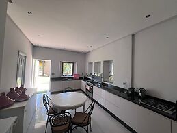 Charming 14-bed Villa in Marrakech