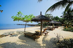 Kiwuki Beachfront Villa