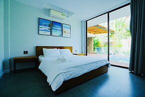 Kiwuki Beachfront Villa