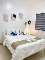 Sunset Paradise Moaboal