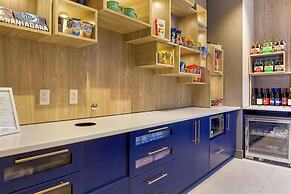 Cambria Hotel Niagara Falls