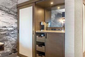 Cambria Hotel Niagara Falls