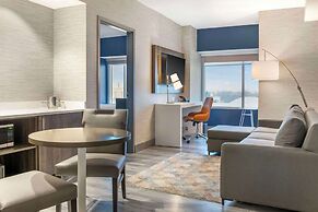 Cambria Hotel Niagara Falls