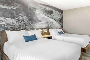 Cambria Hotel Niagara Falls