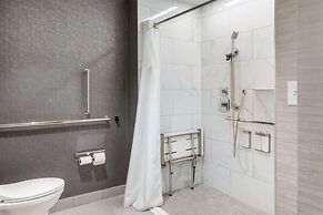 Cambria Hotel Niagara Falls