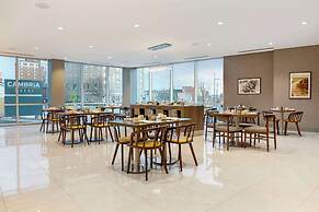 Cambria Hotel Niagara Falls