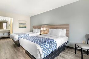 Suburban Studios Tysons Corner