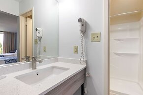 Suburban Studios Tysons Corner