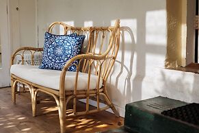 Wollaston House by the BnB Collection