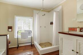 Wollaston House by the BnB Collection