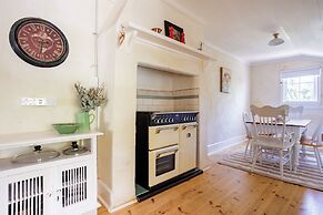 Wollaston House by the BnB Collection