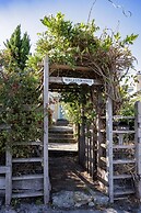 Wollaston House by the BnB Collection