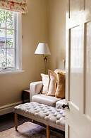 Wollaston House by the BnB Collection