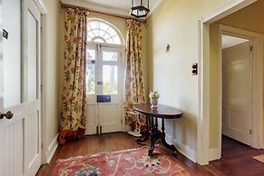 Wollaston House by the BnB Collection