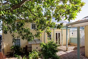 Wollaston House by the BnB Collection