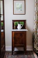 Wollaston House by the BnB Collection