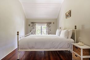 Wollaston House by the BnB Collection