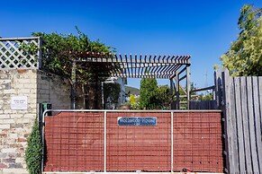 Wollaston House by the BnB Collection