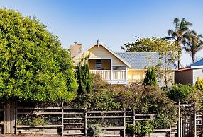 Wollaston House by the BnB Collection