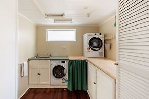 Wollaston House by the BnB Collection