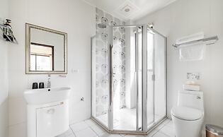 Pet Rainbow Maison Resort Hotel