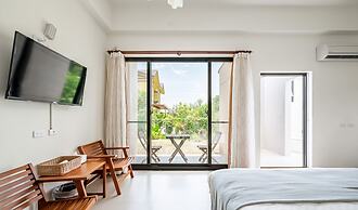 Pet Rainbow Maison Resort Hotel