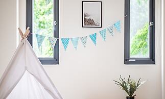 Pet Rainbow Maison Resort Hotel