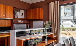 Pet Rainbow Maison Resort Hotel