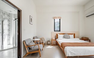 Pet Rainbow Maison Resort Hotel