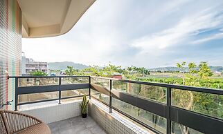 Pet Rainbow Maison Resort Hotel