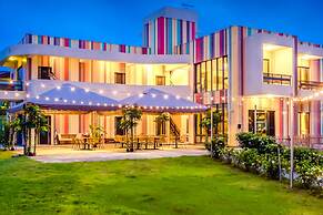 Pet Rainbow Maison Resort Hotel