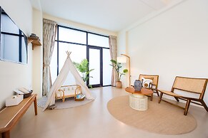 Pet Rainbow Maison Resort Hotel