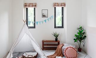 Pet Rainbow Maison Resort Hotel