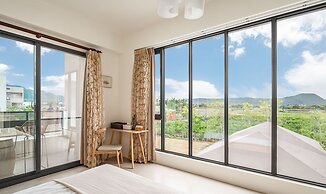 Pet Rainbow Maison Resort Hotel