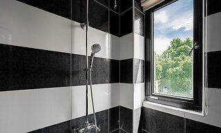 Pet Rainbow Maison Resort Hotel