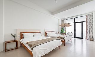 Pet Rainbow Maison Resort Hotel