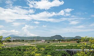 Pet Rainbow Maison Resort Hotel