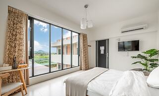 Pet Rainbow Maison Resort Hotel