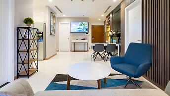 Lyshing Apartment in Vinhomes Luxury Landmark