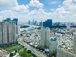 Lyshing Apartment in Vinhomes Luxury Landmark