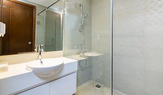 Lyshing Apartment in Vinhomes Luxury Landmark