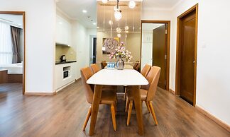 Lyshing Apartment in Vinhomes Luxury Landmark