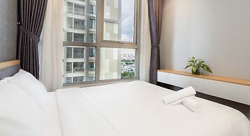 Lyshing Apartment in Vinhomes Luxury Landmark