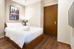Lyshing Apartment in Vinhomes Luxury Landmark