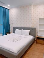 Lyshing Apartment in Vinhomes Luxury Landmark